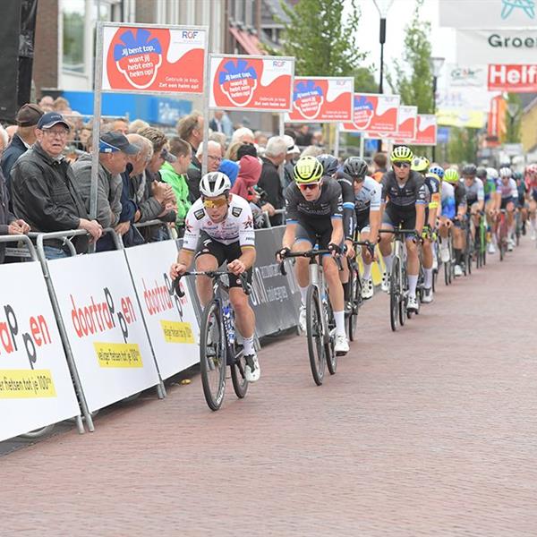 40e Profronde (Foto's Martin de Jong, www.fotopersburomartindejong.nl) | Wielrennen Surhuisterveen