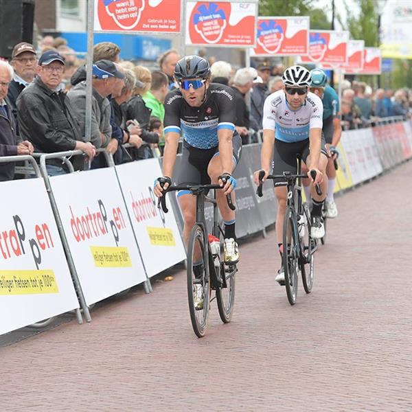 40e Profronde (Foto's Martin de Jong, www.fotopersburomartindejong.nl) | Wielrennen Surhuisterveen