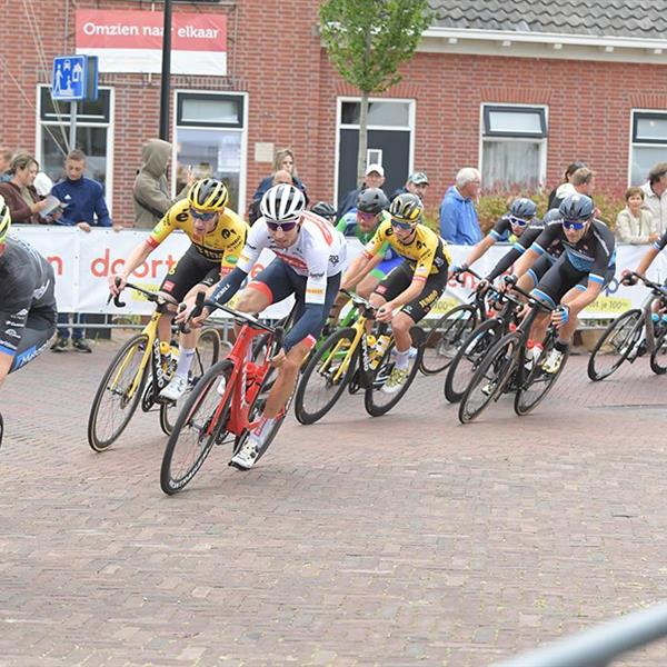 40e Profronde (Foto's Martin de Jong, www.fotopersburomartindejong.nl) | Wielrennen Surhuisterveen