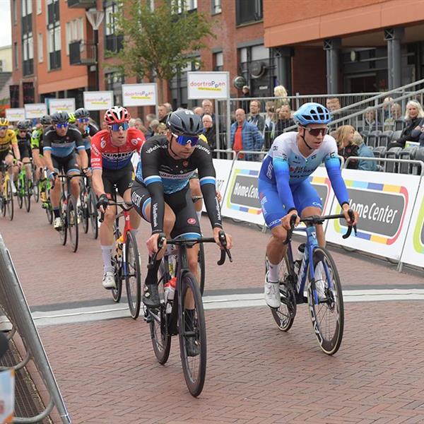 40e Profronde (Foto's Martin de Jong, www.fotopersburomartindejong.nl) | Wielrennen Surhuisterveen