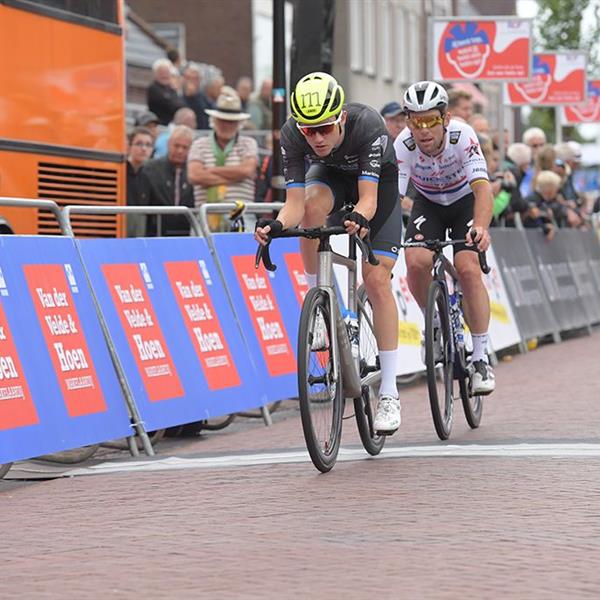 40e Profronde (Foto's Martin de Jong, www.fotopersburomartindejong.nl) | Wielrennen Surhuisterveen