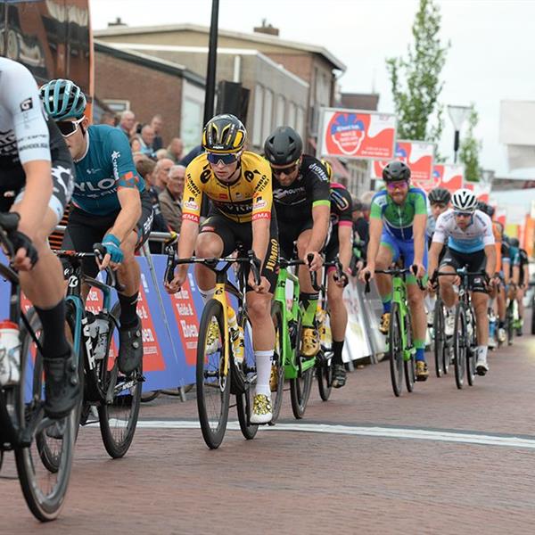 40e Profronde (Foto's Martin de Jong, www.fotopersburomartindejong.nl) | Wielrennen Surhuisterveen