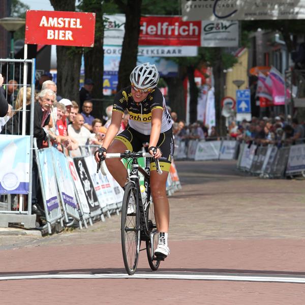 35e Profronde Surhuisterveen 2016 Dames | Wielrennen Surhuisterveen