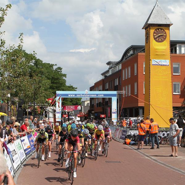 35e Profronde Surhuisterveen 2016 Dames | Wielrennen Surhuisterveen