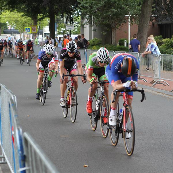 35e Profronde 2016 Elite en beloften | Wielrennen Surhuisterveen