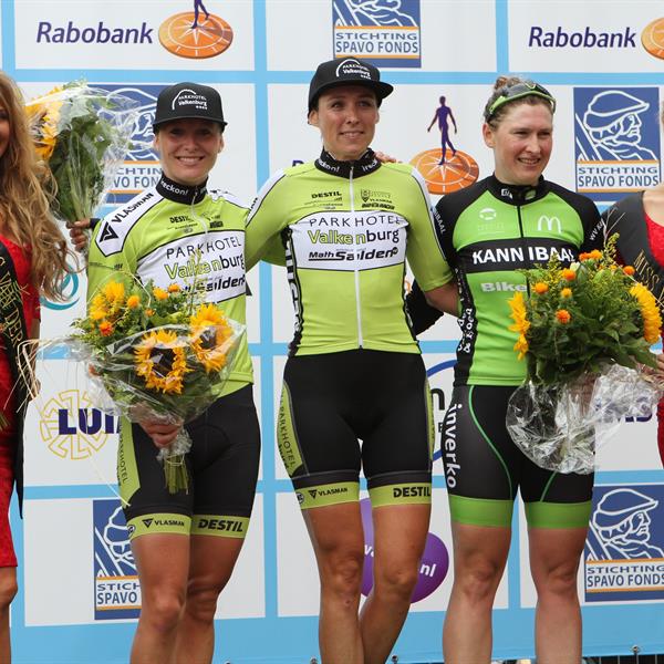 34e Profronde van Surhuisterveen 2015 Dames | Wielrennen Surhuisterveen