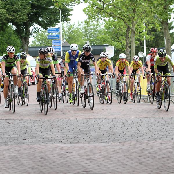 34e Profronde van Surhuisterveen 2015 Dames | Wielrennen Surhuisterveen