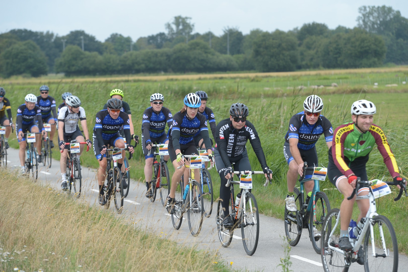 Regen mag pret niet drukken tijdens Pieter Weening Classic