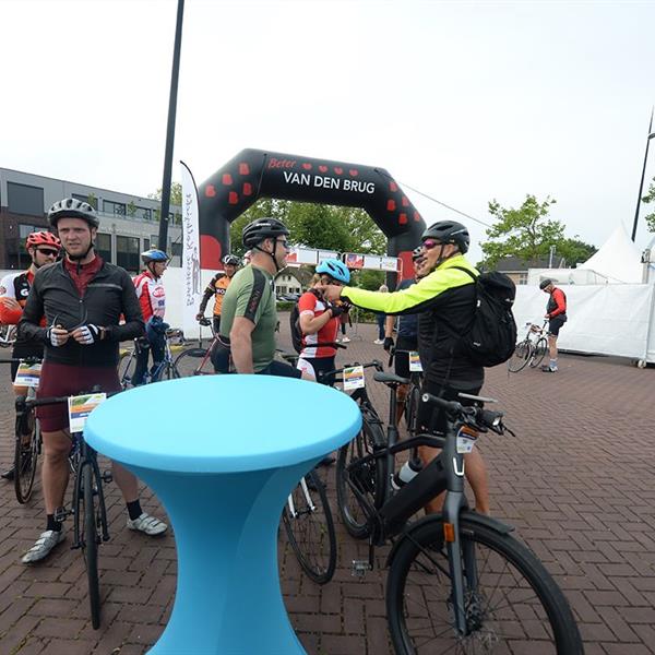 18e Pieter Weening Classic 2023 (foto's Martin de Jong, www.fotopersburomartindejong.nl) | Wielrennen Surhuisterveen