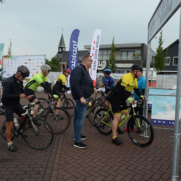 18e Pieter Weening Classic 2023 (foto's Martin de Jong, www.fotopersburomartindejong.nl) | Wielrennen Surhuisterveen