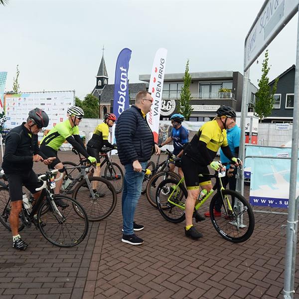 18e Pieter Weening Classic 2023 (foto's Martin de Jong, www.fotopersburomartindejong.nl) | Wielrennen Surhuisterveen