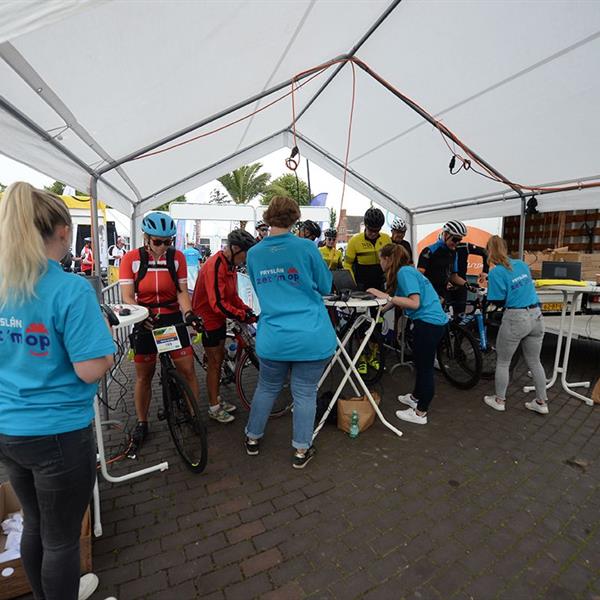 18e Pieter Weening Classic 2023 (foto's Martin de Jong, www.fotopersburomartindejong.nl) | Wielrennen Surhuisterveen