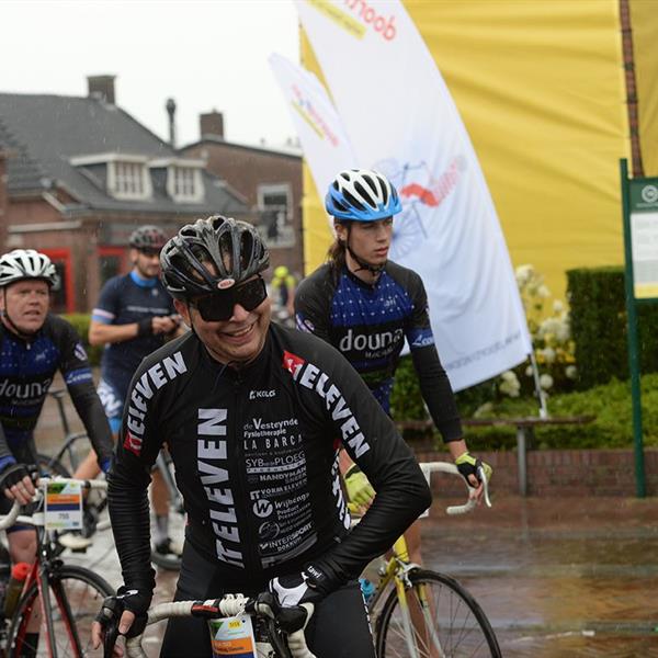 18e Pieter Weening Classic 2023 (foto's Martin de Jong, www.fotopersburomartindejong.nl) | Wielrennen Surhuisterveen