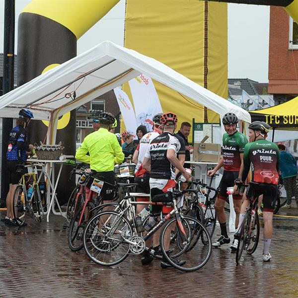 18e Pieter Weening Classic 2023 (foto's Martin de Jong, www.fotopersburomartindejong.nl) | Wielrennen Surhuisterveen