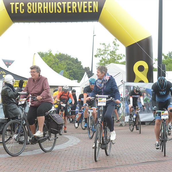 18e Pieter Weening Classic 2023 (foto's Martin de Jong, www.fotopersburomartindejong.nl) | Wielrennen Surhuisterveen