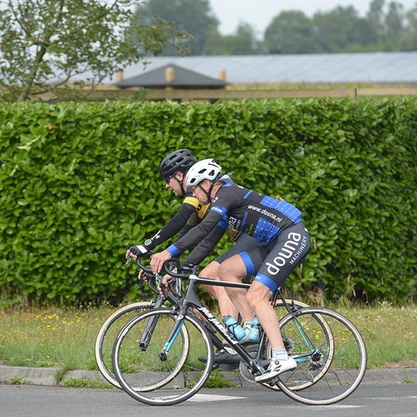 18e Pieter Weening Classic 2023 (foto's Martin de Jong, www.fotopersburomartindejong.nl) | Wielrennen Surhuisterveen