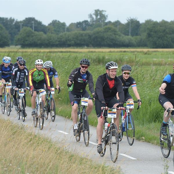 18e Pieter Weening Classic 2023 (foto's Martin de Jong, www.fotopersburomartindejong.nl) | Wielrennen Surhuisterveen