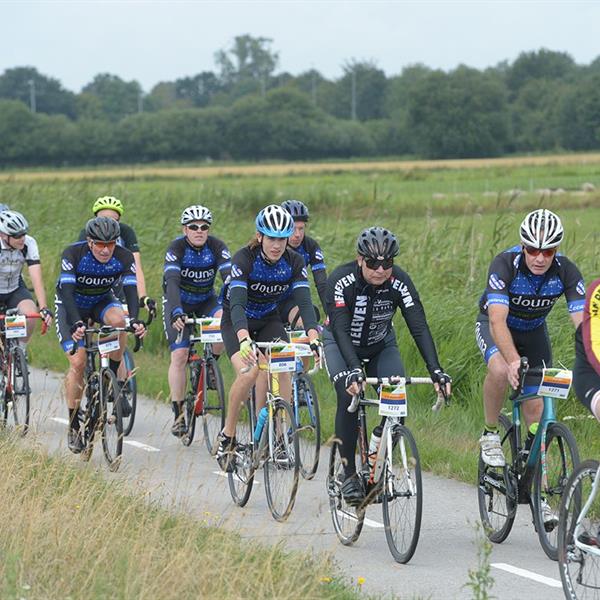 18e Pieter Weening Classic 2023 (foto's Martin de Jong, www.fotopersburomartindejong.nl) | Wielrennen Surhuisterveen