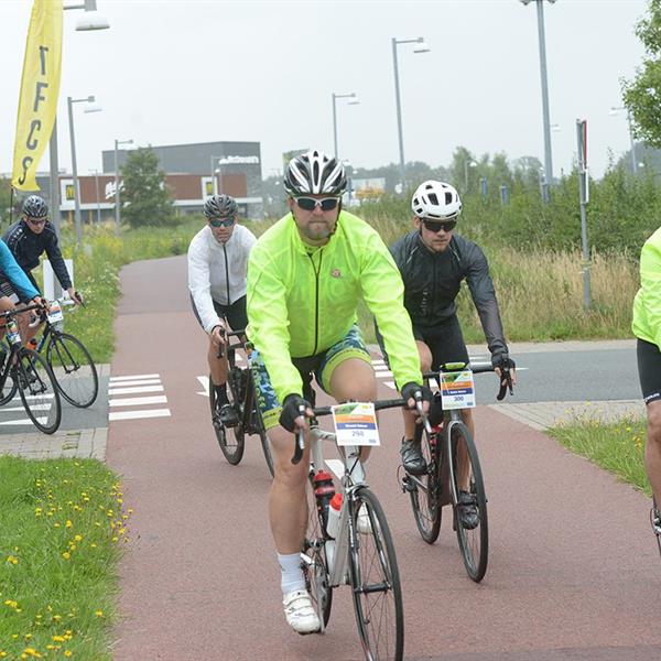 18e Pieter Weening Classic 2023 (foto's Martin de Jong, www.fotopersburomartindejong.nl) | Wielrennen Surhuisterveen