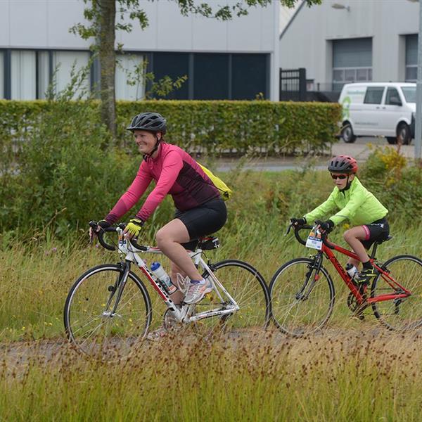 18e Pieter Weening Classic 2023 (foto's Martin de Jong, www.fotopersburomartindejong.nl) | Wielrennen Surhuisterveen