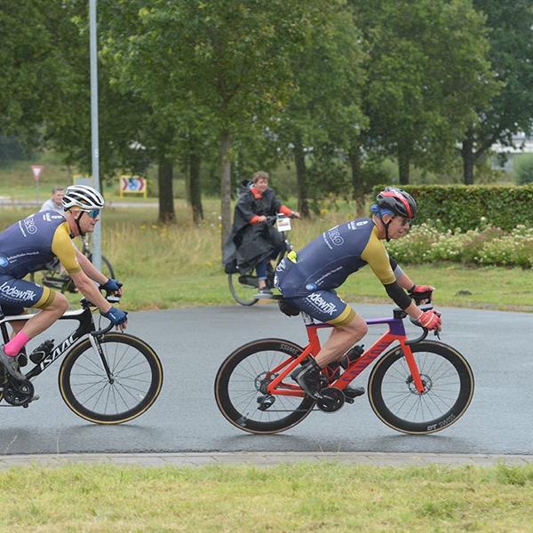 18e Pieter Weening Classic 2023 (foto's Martin de Jong, www.fotopersburomartindejong.nl) | Wielrennen Surhuisterveen