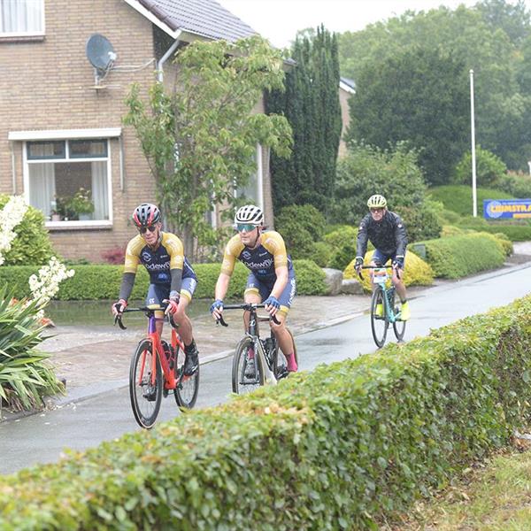 18e Pieter Weening Classic 2023 (foto's Martin de Jong, www.fotopersburomartindejong.nl) | Wielrennen Surhuisterveen