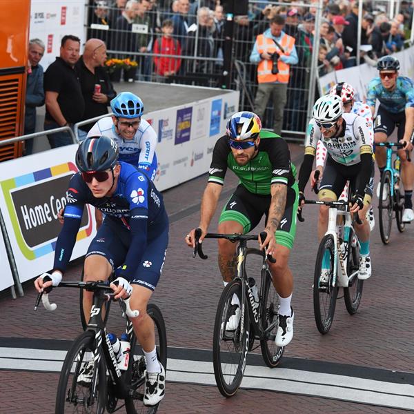 41e Profronde (Foto's Martin de Jong, www.fotopersburomartindejong.nl) | Wielrennen Surhuisterveen