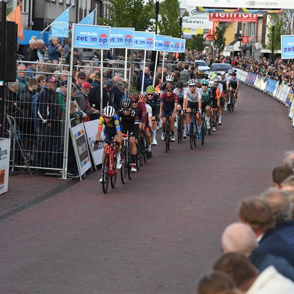 41e Profronde (Foto's Martin de Jong, www.fotopersburomartindejong.nl) | Wielrennen Surhuisterveen