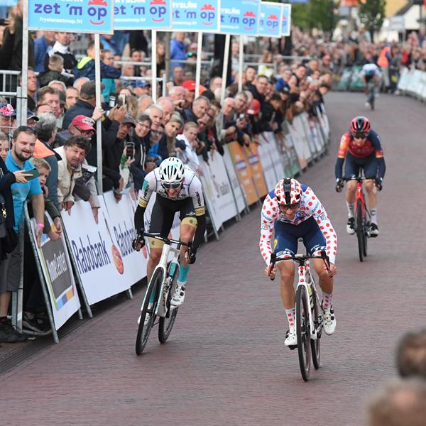 41e Profronde (Foto's Martin de Jong, www.fotopersburomartindejong.nl) | Wielrennen Surhuisterveen