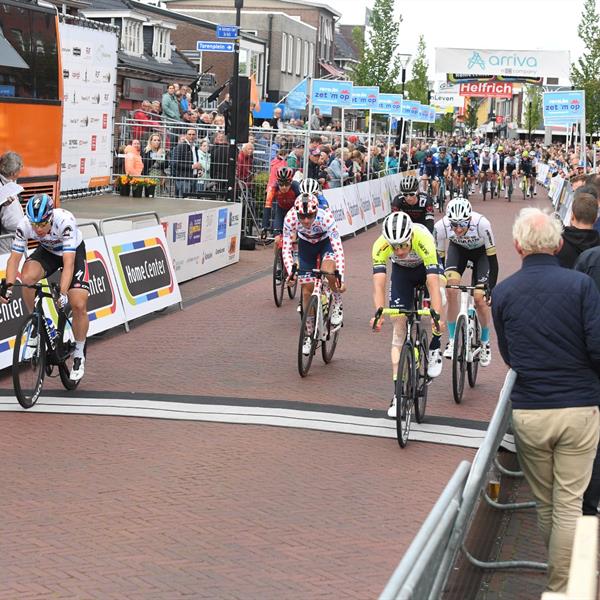 41e Profronde (Foto's Martin de Jong, www.fotopersburomartindejong.nl) | Wielrennen Surhuisterveen