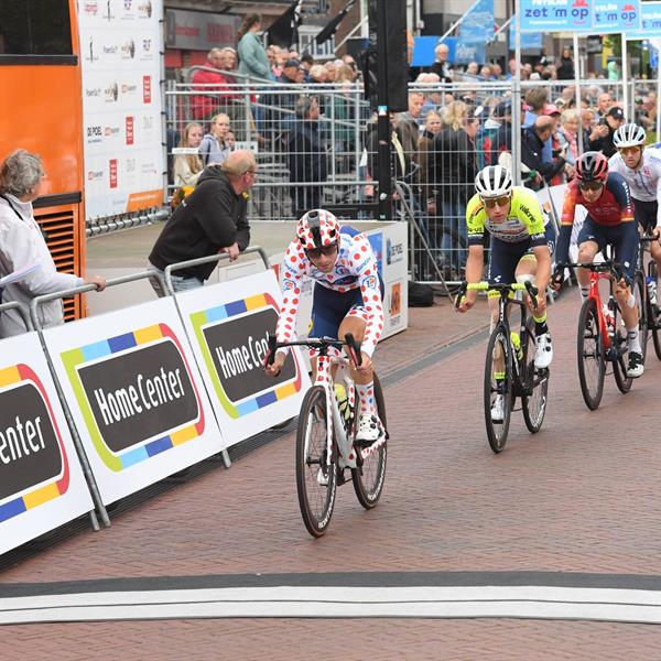 41e Profronde (Foto's Martin de Jong, www.fotopersburomartindejong.nl) | Wielrennen Surhuisterveen