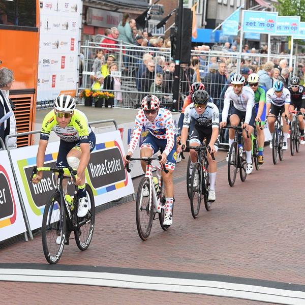 41e Profronde (Foto's Martin de Jong, www.fotopersburomartindejong.nl) | Wielrennen Surhuisterveen