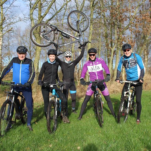 TFCS Veldtoertocht maart 2024 | Wielrennen Surhuisterveen