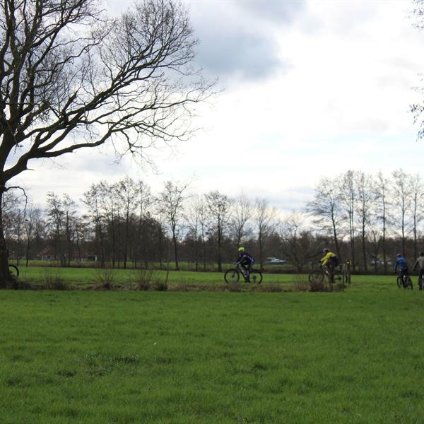 TFCS Veldtoertocht maart 2024 | Wielrennen Surhuisterveen