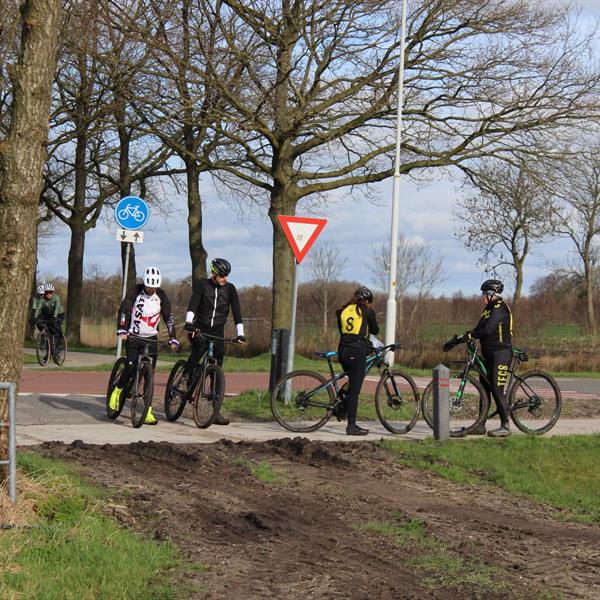 TFCS Veldtoertocht maart 2024 | Wielrennen Surhuisterveen