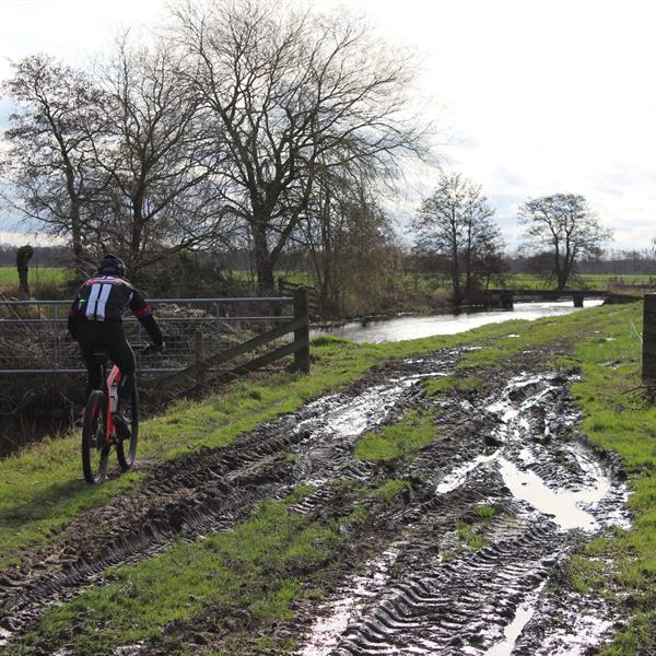 TFCS Veldtoertocht maart 2024 | Wielrennen Surhuisterveen