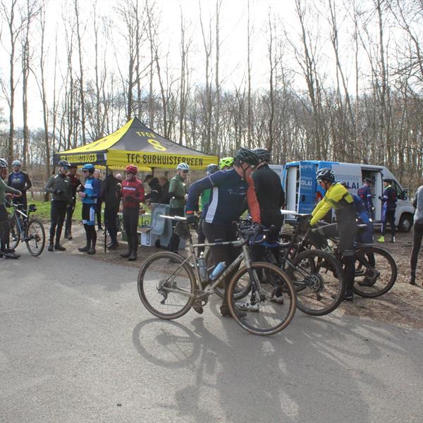 TFCS Veldtoertocht maart 2024 | Wielrennen Surhuisterveen