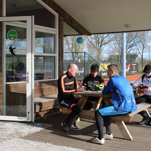 TFCS Veldtoertocht maart 2024 | Wielrennen Surhuisterveen