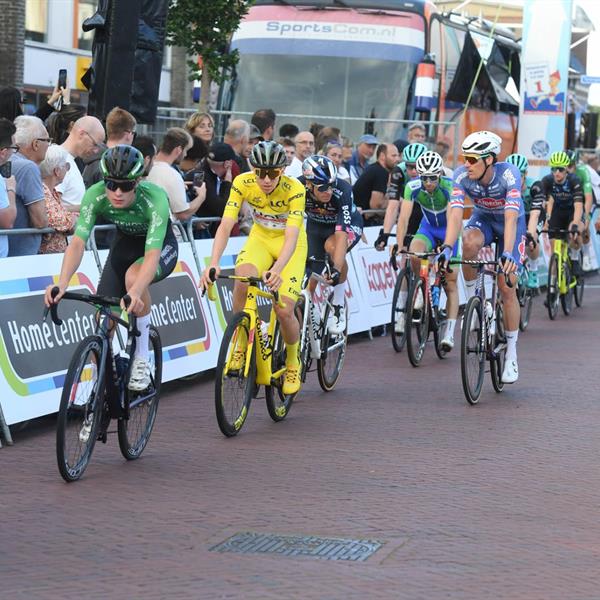 42e Profronde - Foto's Martin de Jong (www.fotopersburomartindejong.nl) | Wielrennen Surhuisterveen