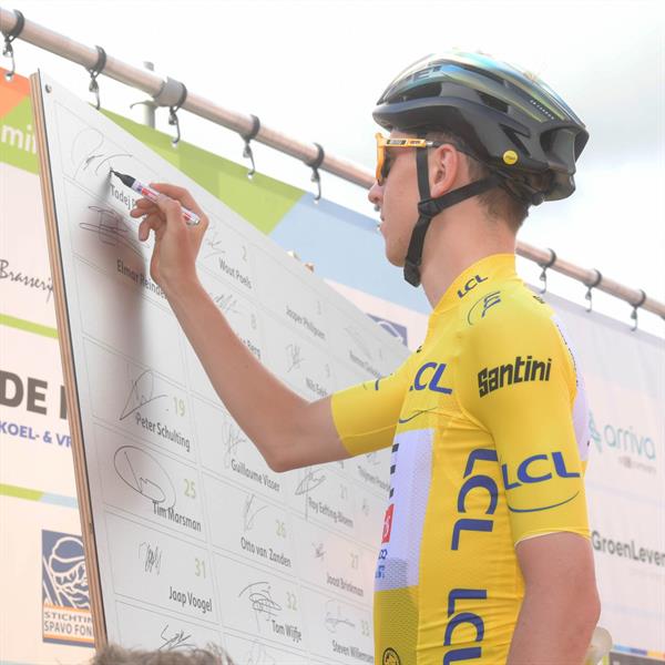 42e Profronde - Foto's Martin de Jong (www.fotopersburomartindejong.nl) | Wielrennen Surhuisterveen