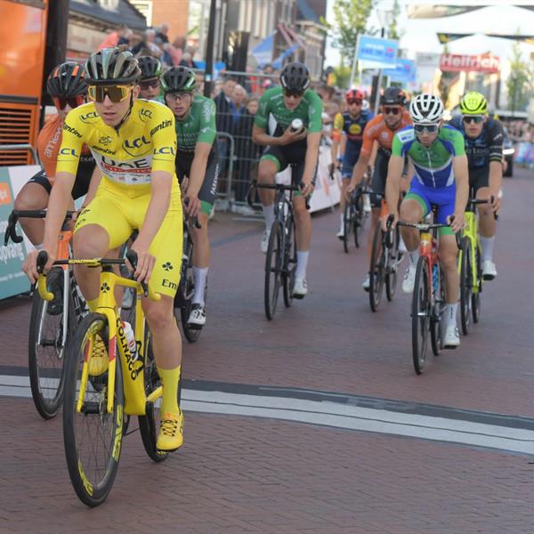 42e Profronde - Foto's Martin de Jong (www.fotopersburomartindejong.nl) | Wielrennen Surhuisterveen