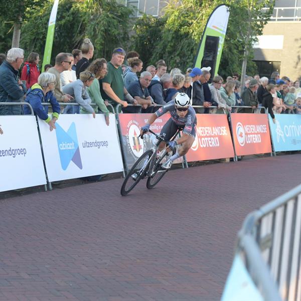 42e Profronde - Foto's Martin de Jong (www.fotopersburomartindejong.nl) | Wielrennen Surhuisterveen