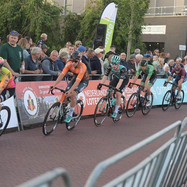 42e Profronde - Foto's Martin de Jong (www.fotopersburomartindejong.nl) | Wielrennen Surhuisterveen