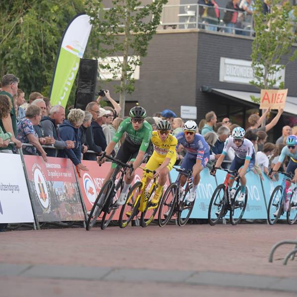 42e Profronde - Foto's Martin de Jong (www.fotopersburomartindejong.nl) | Wielrennen Surhuisterveen