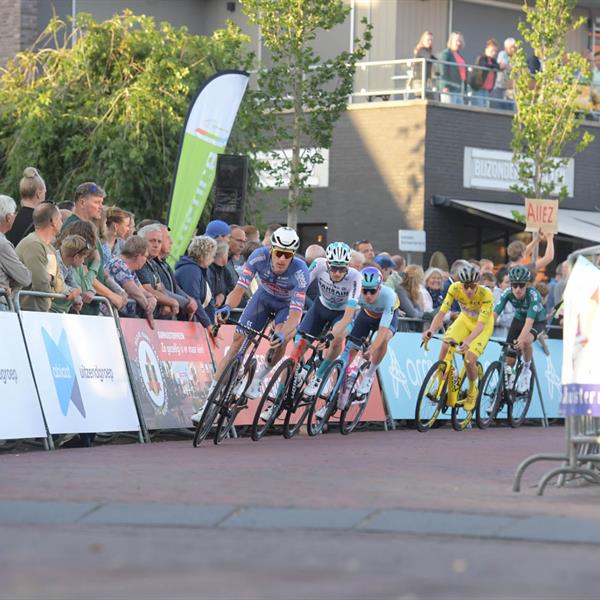 42e Profronde - Foto's Martin de Jong (www.fotopersburomartindejong.nl) | Wielrennen Surhuisterveen