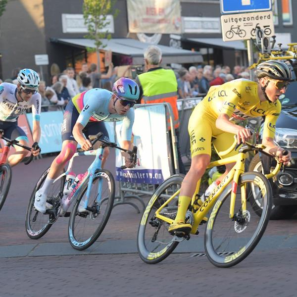 42e Profronde - Foto's Martin de Jong (www.fotopersburomartindejong.nl) | Wielrennen Surhuisterveen