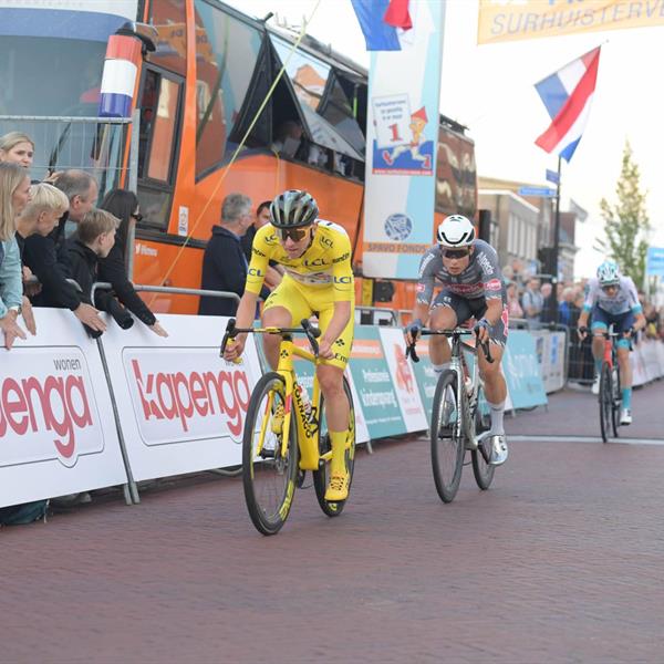 42e Profronde - Foto's Martin de Jong (www.fotopersburomartindejong.nl) | Wielrennen Surhuisterveen