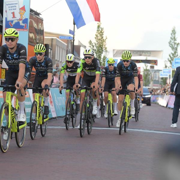 42e Profronde - Foto's Martin de Jong (www.fotopersburomartindejong.nl) | Wielrennen Surhuisterveen