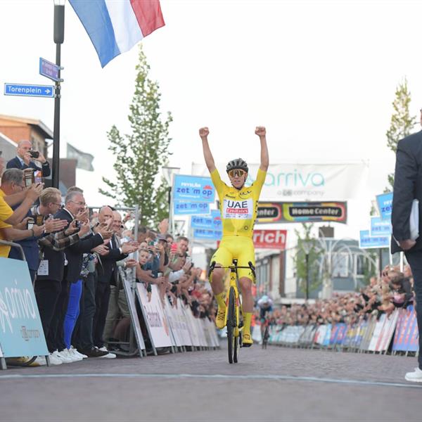 42e Profronde - Foto's Martin de Jong (www.fotopersburomartindejong.nl) | Wielrennen Surhuisterveen