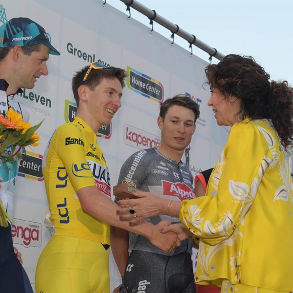 42e Profronde - Foto's Martin de Jong (www.fotopersburomartindejong.nl) | Wielrennen Surhuisterveen